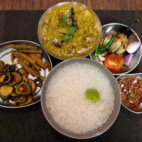 central-od-food-Pakhala&Dalma.webp